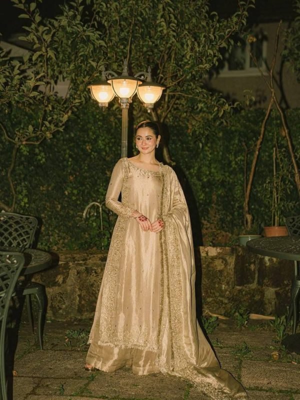 ZB-5062-HANIA-AMIR-READYMADE-SUITS-IN-INDIA-6-600x800